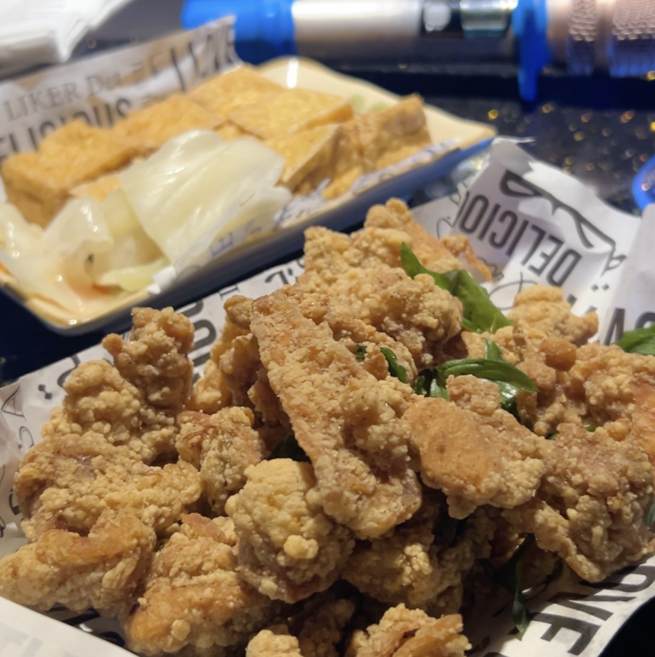 Deep Fried Salt & Pepper Popcorn Chicken and Taiwanese Kimchi Fried Tofu - Solo Karaoke