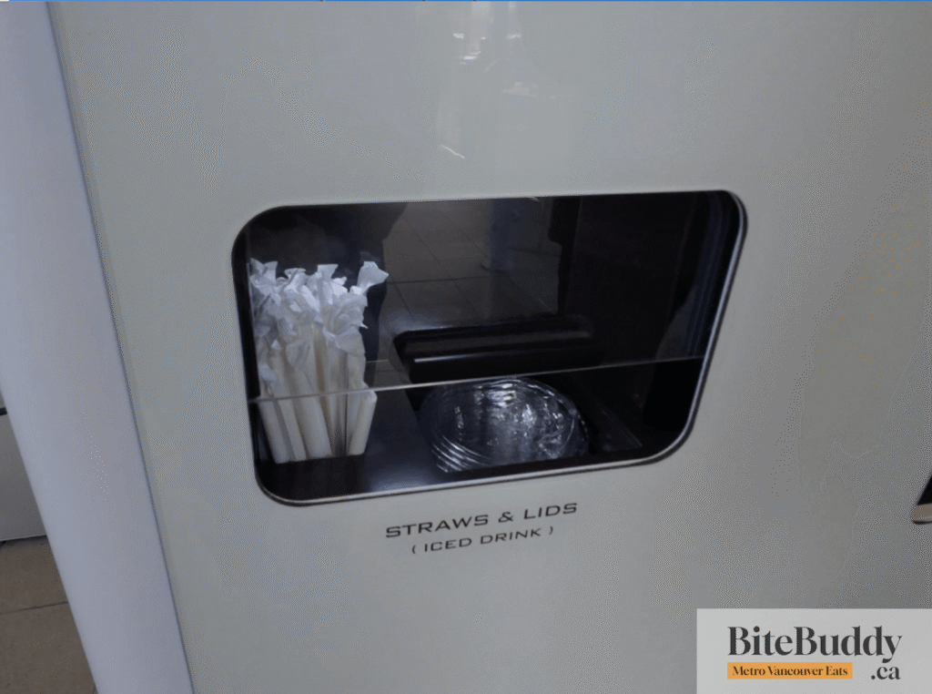 G&A Drink machine straw and lid compartment