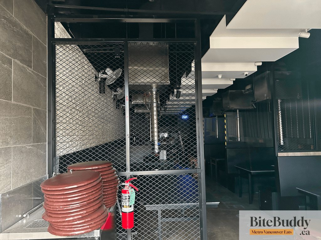 golden time bbq interior