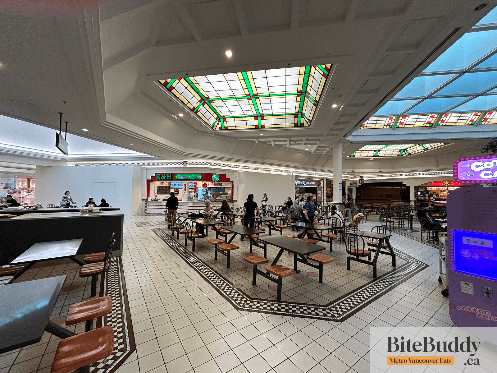 Lansdowne looking a bit empty